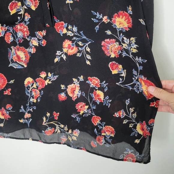 Joie Brittin Silk Floral Blouse - Picture 5 of 9